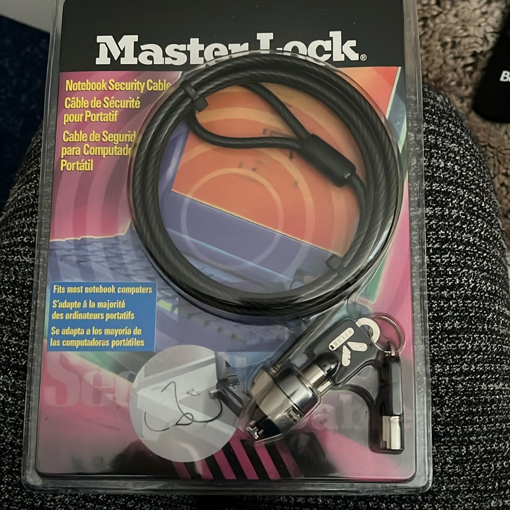NIB Master lock for notebook computers